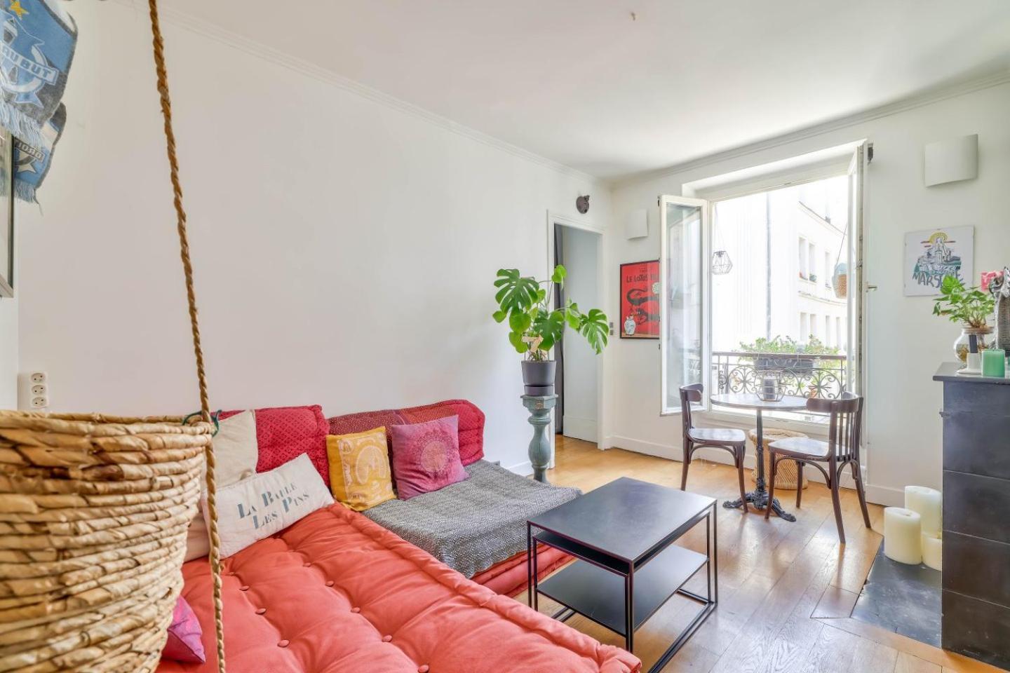 Lovely 1br Flat Near Voltaire Metro Station Appartement Parijs